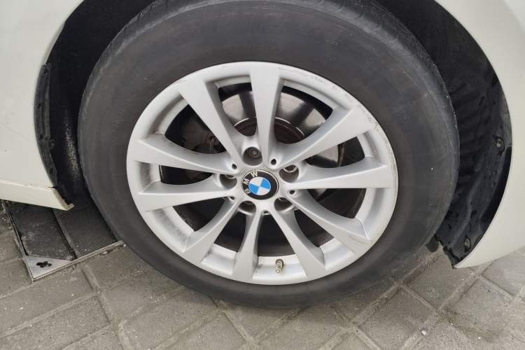 Used BMW 3 Series GT 2016 320i Fashion Model
