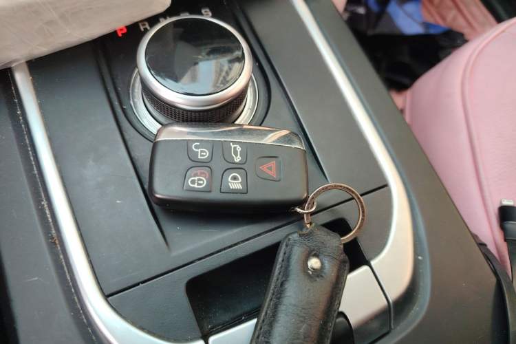 Used Land Rover Discovery Sport 2017 2.0T SE