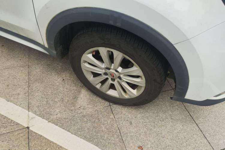 Used Roewe RX5 2018 20T Two-Wheel Drive Manual Flagship Edition Right Front Wheel Hub