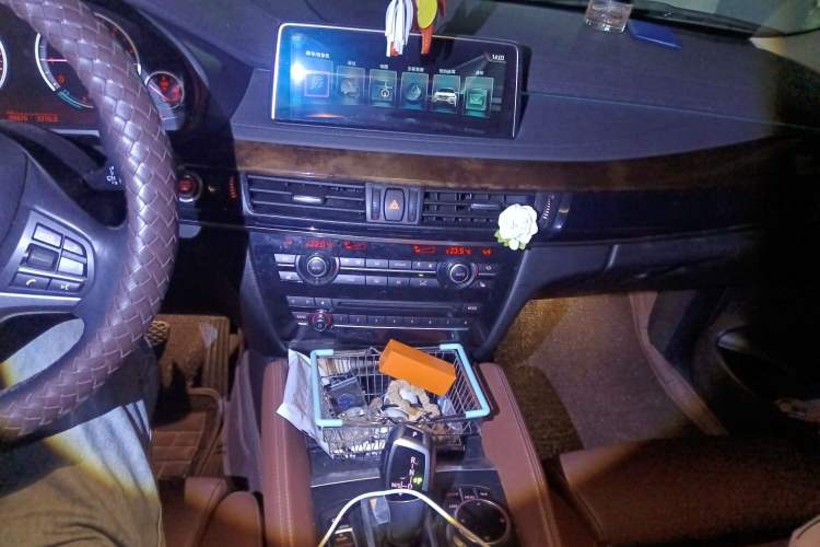 Used BMW X6 2017 xDrive28i
