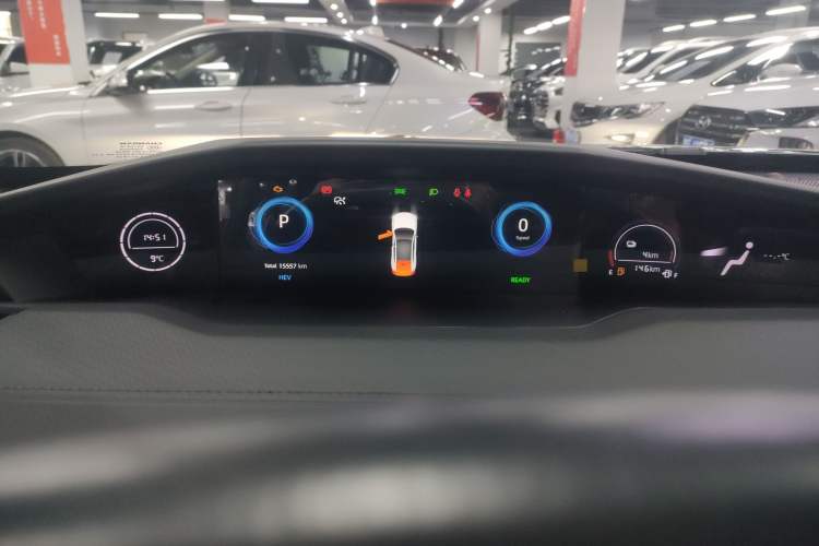 Used Changan UNI-V iDD 2023 ZhiDian iDD 1.5T 113km ZhiKu Model
