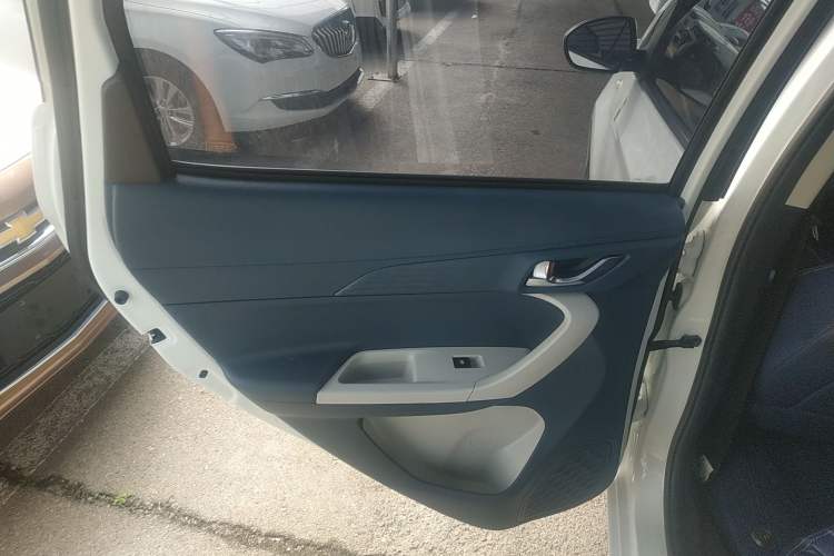 Used Oshan Benni E-Star 2022 Qingxin Edition Colorful Model Lithium Iron Phosphate
