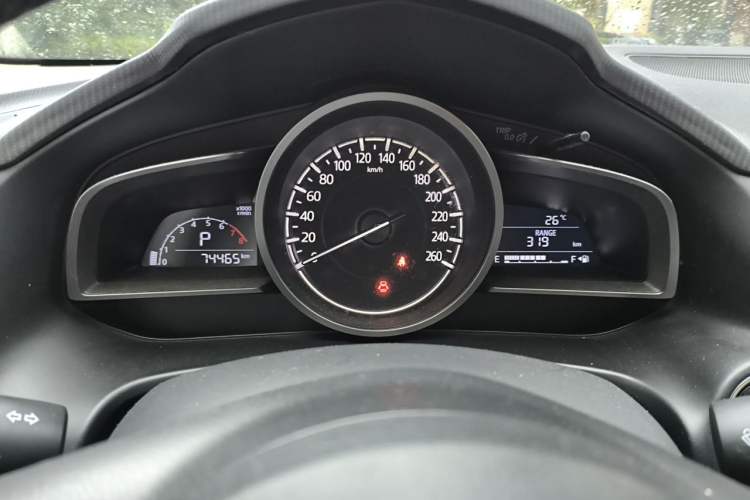 Used Mazda 3 Axela 2017 Hatchback 2.0L Automatic Luxury Model Emission Standard China V