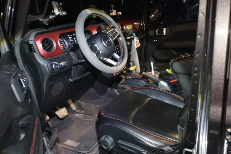 Used Jeep Wrangler 2019 2.0T Rubicon Four-Door Version China VI Emission Standard
