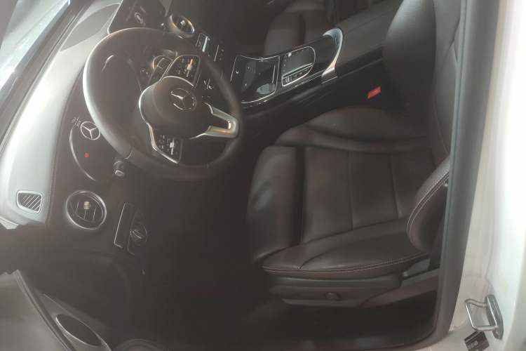 Used Mercedes-Benz GLC 2022 Facelifted GLC 260 L 4MATIC Dynamic Edition Left Front Seat