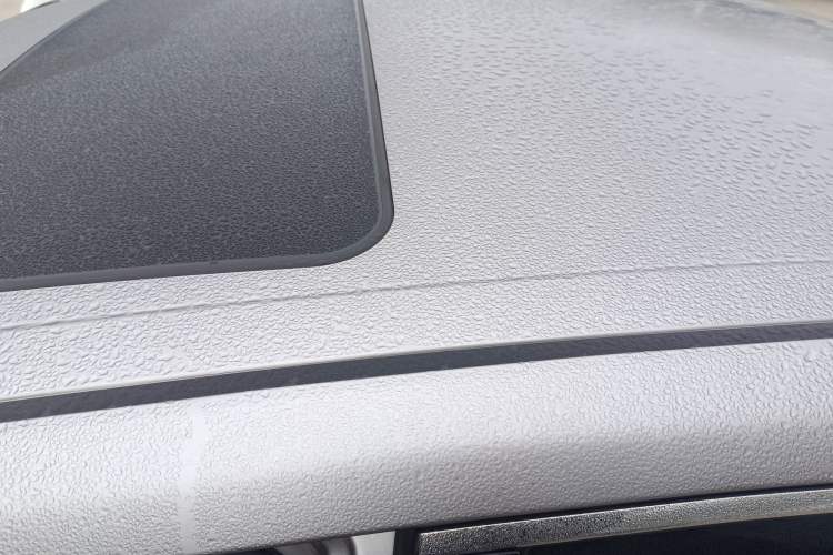 Used Toyota Avalon 2019 2.0L Luxury Edition China VI Standard Roof