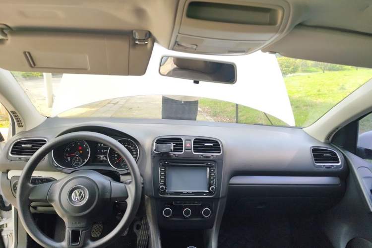 Used Volkswagen Golf 2012 1.6 Manual Fashion Edition
