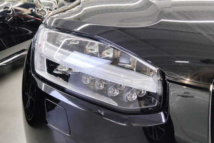 Used Volvo XC90 New Energy 2019 E-Drive Hybrid T8 Prestige 7-Seater China VI Standard
