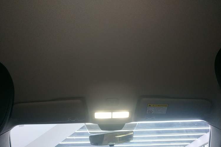 Used Roewe i5 2023 1.5L Manual Comfort Edition