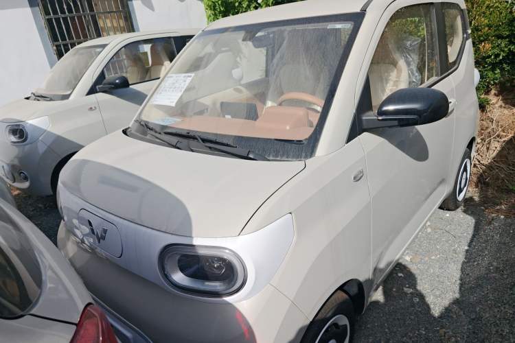Used Wuling Hongguang MINIEV 2024 3rd Generation 215km Youth Edition