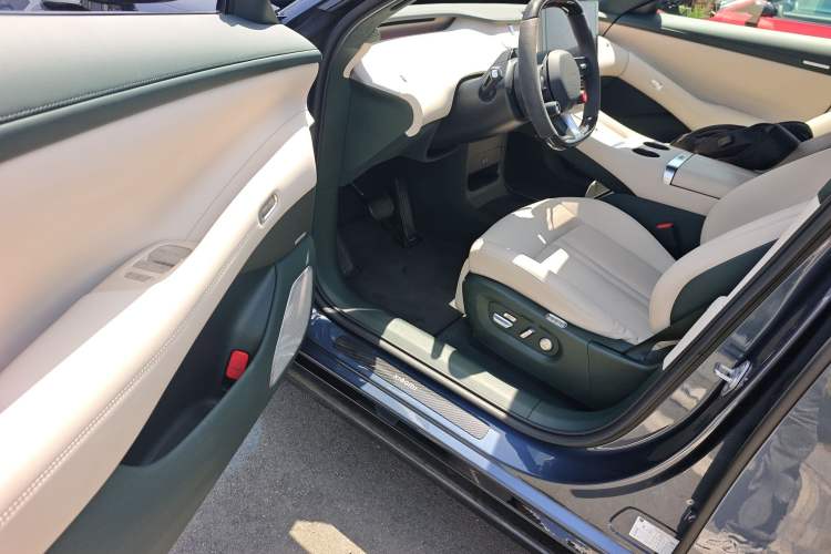 Used Xiaomi Auto YU7 2025 Ultra-Long Range High-Performance All-Wheel-Drive Max Edition