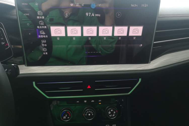 Used Volkswagen Sagitar 2024 300TSI DSG Excellence Edition
