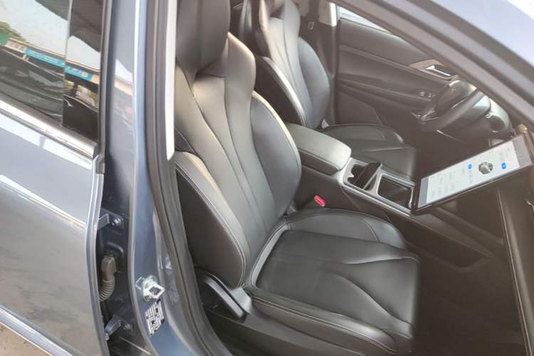 Used XPeng P5 2024 500 Smart Drive Edition Right Front Seat