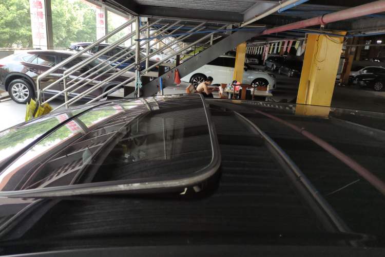 Used Honda CR-V 2015 2.4L two-wheel drive luxury version
