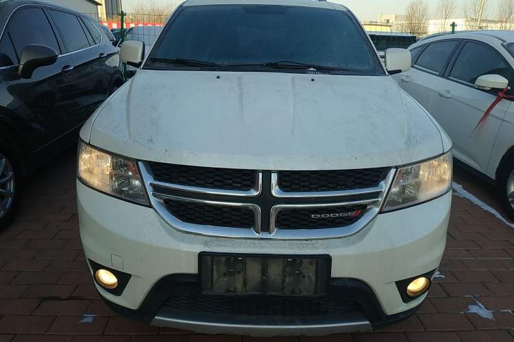 Used Dodge Journey 2013 2.4L Two-Wheel Drive Luxury Version