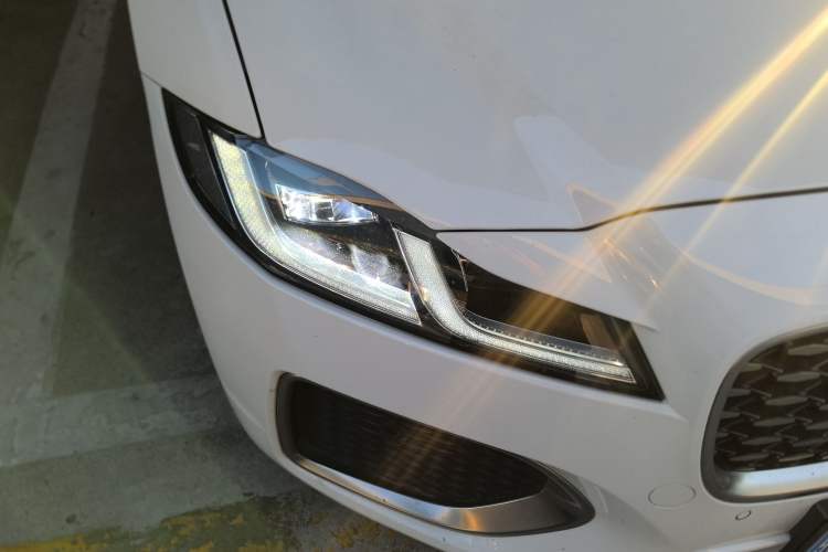 Used Jaguar XFL 2021 XFL 2.0T P200 Two-Wheel-Drive Elite Luxury Edition Right Front Headlight