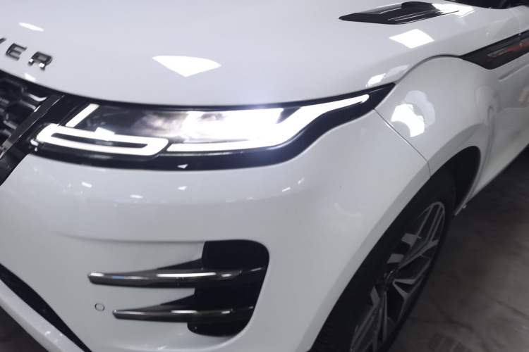 Used Land Rover Range Rover Evoque 2021 Range Rover Velar 249 PS R-Dynamic S Performance Edition