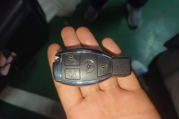 Used Mercedes-Benz GLK-Class 2015 GLK 300 4MATIC Fashion Edition Ultimate Version Vehicle Key