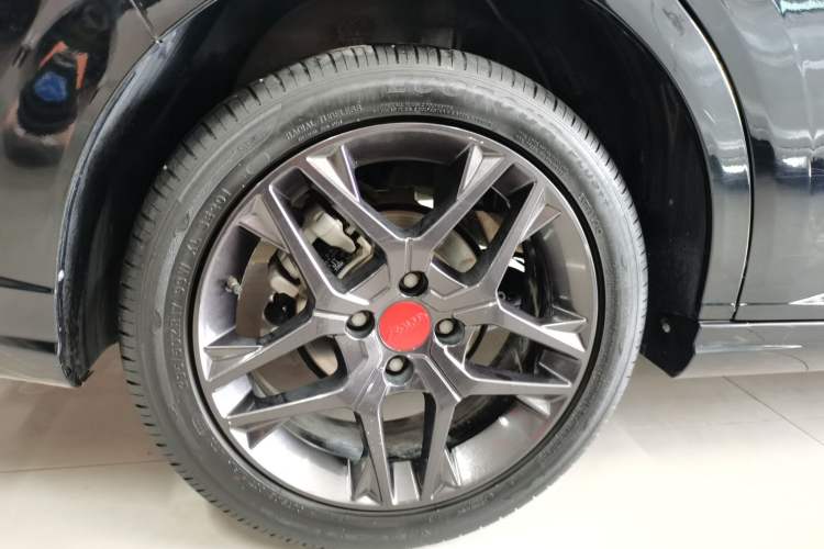 Used Dongfeng Aeolus Yixuan 2021 230T Automatic Zuiying Knight Edition Right Rear Wheel Hub