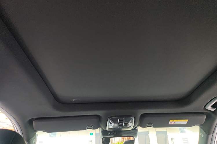 Used GAC Trumpchi GS8 2022 Dual-Engine Series 2.0TM Two-Wheel Drive Prestige Edition (7 Seats) Headliner