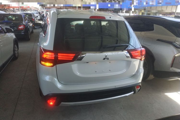 Used Mitsubishi Outlander 2018 2.4L 4x4 Elite Edition 5 Seats
