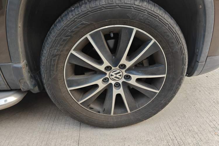 Used Volkswagen Tiguan 2015 1.8TSI Automatic Two-Wheel Drive Luxury Model
