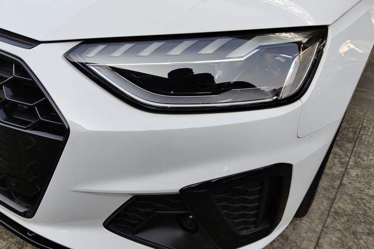 Used Audi A4L 2023 40 TFSI Luxury Dynamic Model
