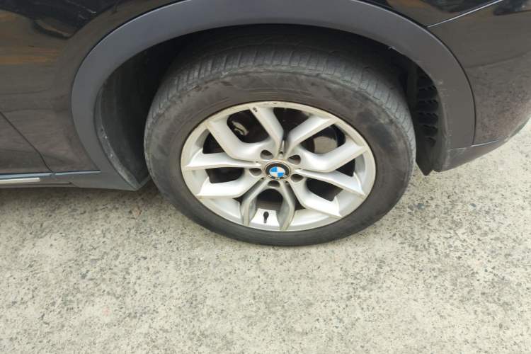 Used BMW X3 2011 xDrive28i Luxury Model