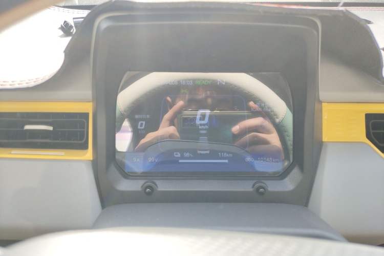 Used Chery QQ Ice Cream 2022 120km Conical Shape Lithium Iron Phosphate Instrument Cluster