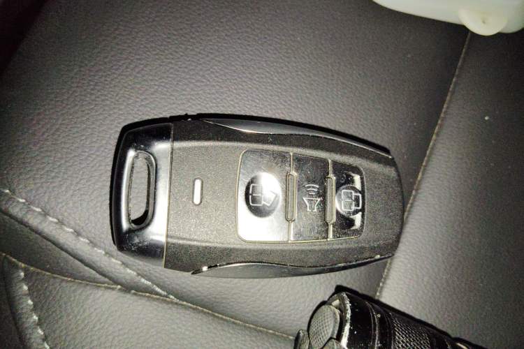 Used Haval H2 2018 1.5T Dual-Clutch Two-Wheel Drive Fashion Model China VI Standard