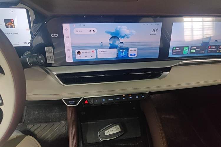 Used Geely Auto Monjaro L 2024 2.0TD High-Power Automatic Two-Wheel Drive Yunqi Version