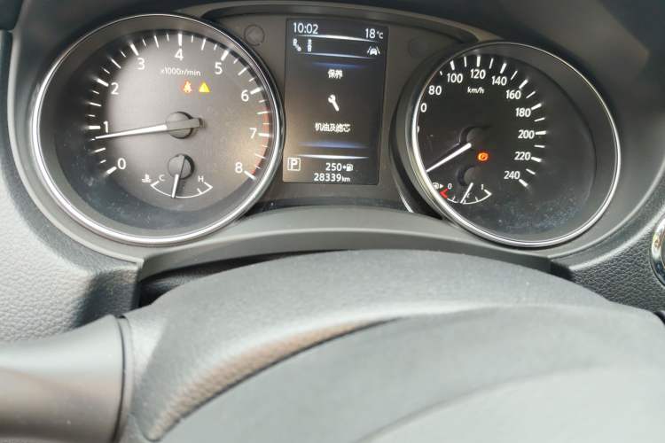 Used Nissan Qashqai 2022 2.0L CVT XV Premier Luxury Edition Odometer Close Up