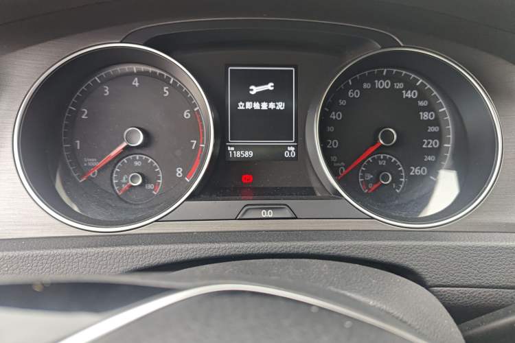 Used Volkswagen Golf 2016 230TSI Automatic Luxury Version Odometer Close Up