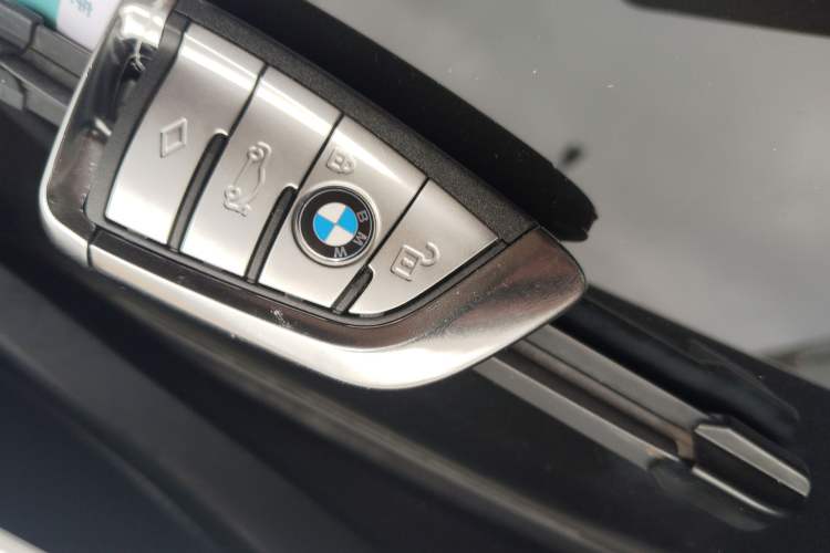 Used BMW 5 Series 2022 Second Facelift 530Li Leading Edition M Sport Package
