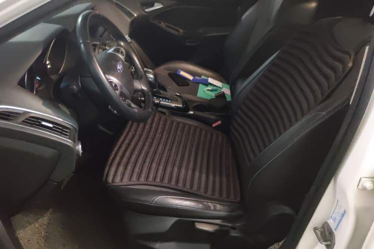 Used Ford Focus 2012 Hatchback 1.6L Automatic Fashion Edition Left Front Seat