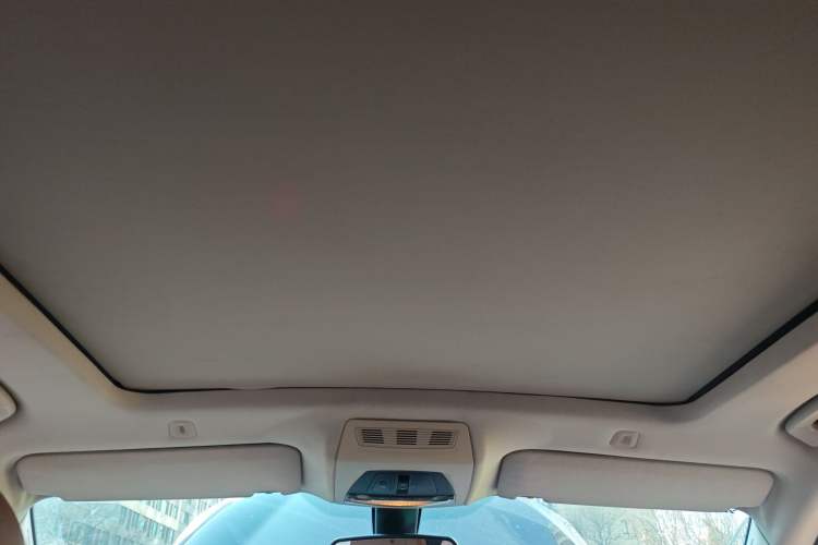 Used BMW 5 Series GT 2015 535i Leading Model Headliner