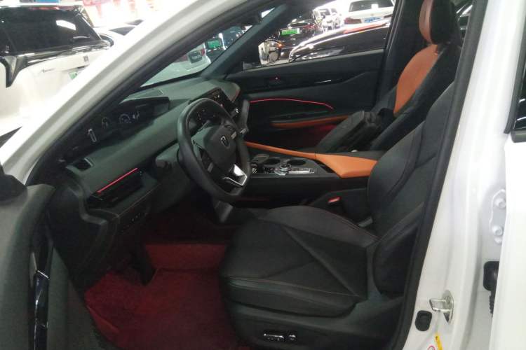 Used CHANGAN UNI-V iDD 2023 Zhidian iDD 1.5T 113km Smart & Fun Version (Rapid Edition)
