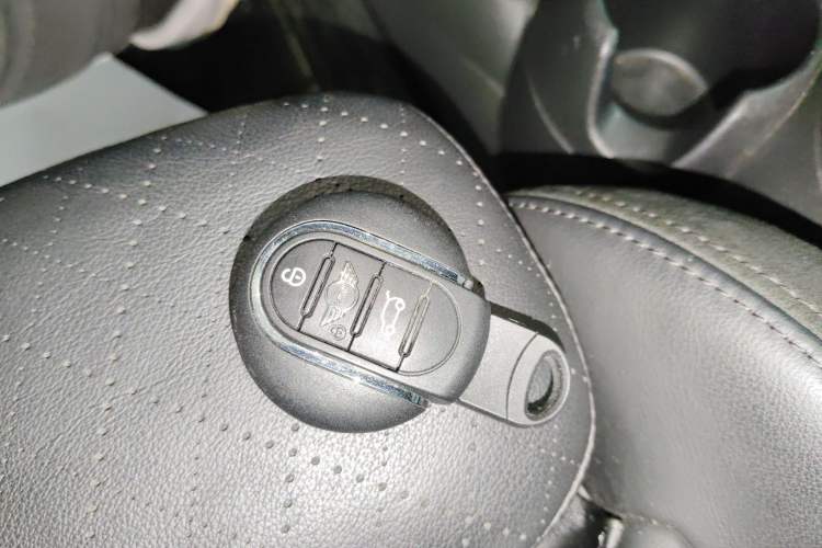 Used MINI MINI 2015 2.0T COOPER S Five-Door Edition