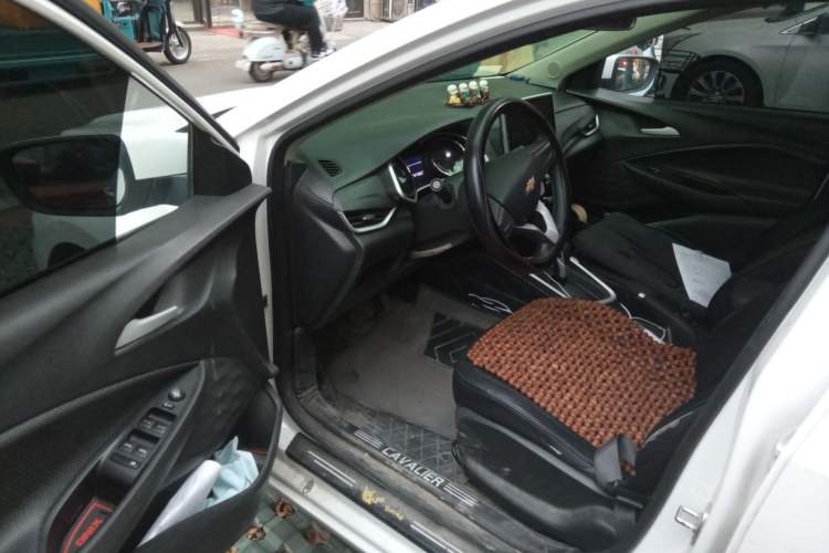 Used Chevrolet Cavalier 2020 325T Automatic Enjoyment Edition Driver Seat