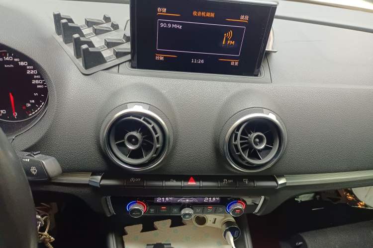 Used Audi A3 2014 Limousine 35 TFSI Automatic Comfort Model
