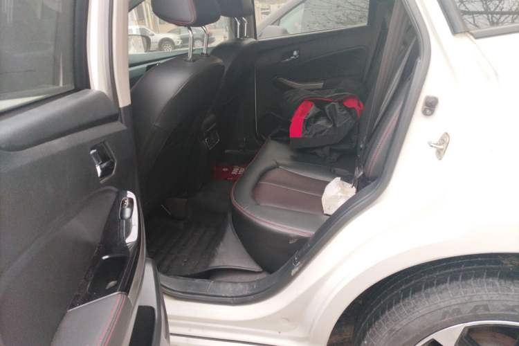 Used Venucia T70 2018 2.0L CVT Smart Enjoyment Version Left Rear Seat