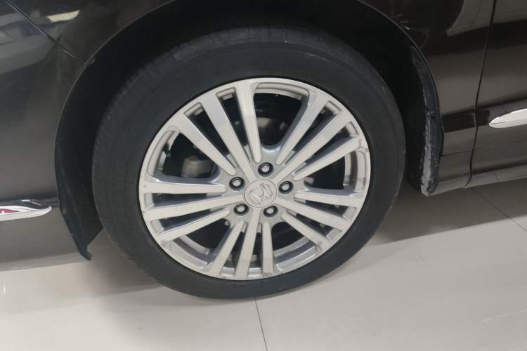 Used Honda Elysion 2016 2.4L Style Edition
