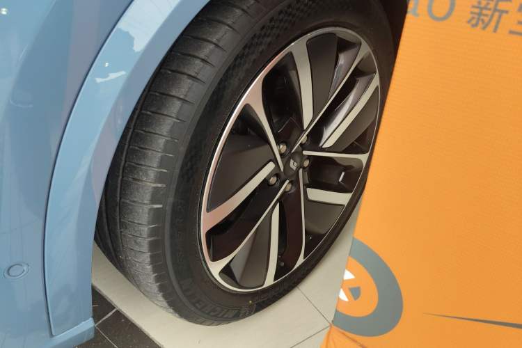 Used Li Auto L8 2023 Max model