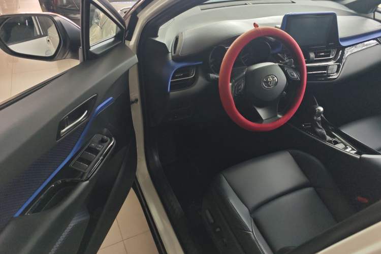 Used Toyota C-HR 2020 2.0L Leading Edition
