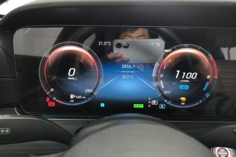 Used Mercedes-Benz E-Class New Energy 2022 Restyled E 350 e L Plug-in Hybrid Sports Sedan Instrument Cluster
