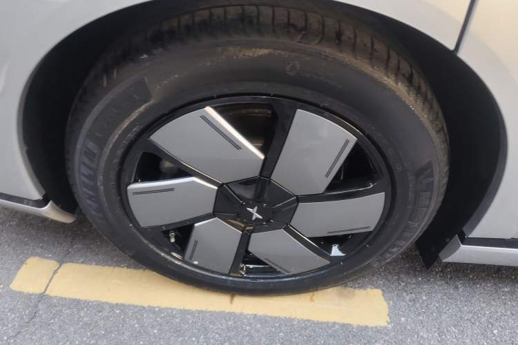 Used XPeng X9 2024 702 Ultra-Long Range Pro