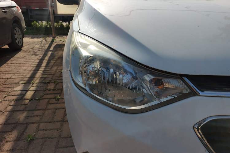 Used Chevrolet Sail 2018 Sail 3 1.5L Manual with Ideal Sunroof Edition Right Front Headlight