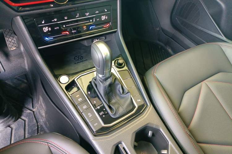 Used Volkswagen Lavida 2024 300TSI DSG Starry Sky Leading Edition