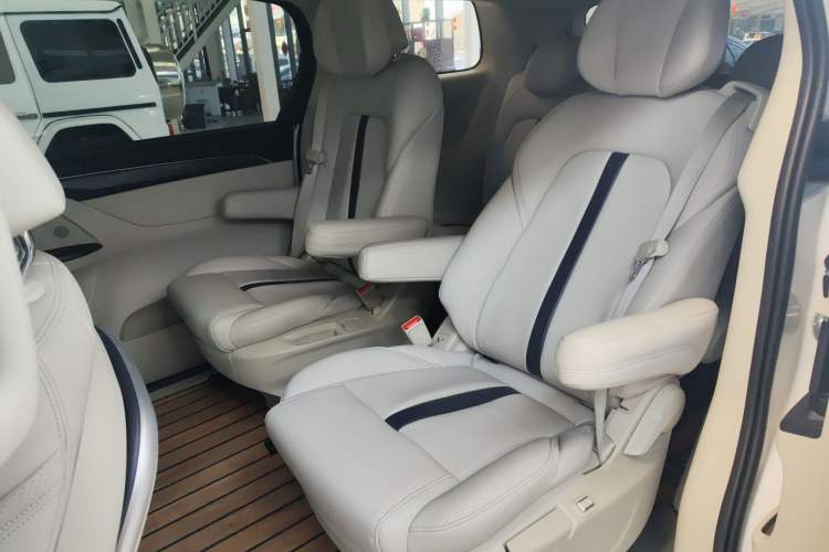 Used Buick GL8 2022 ES Landtrek 653T Comfort Edition