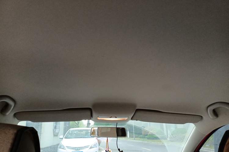 Used Volkswagen Polo 2011 1.6L Automatic ZhiShang Version Headliner